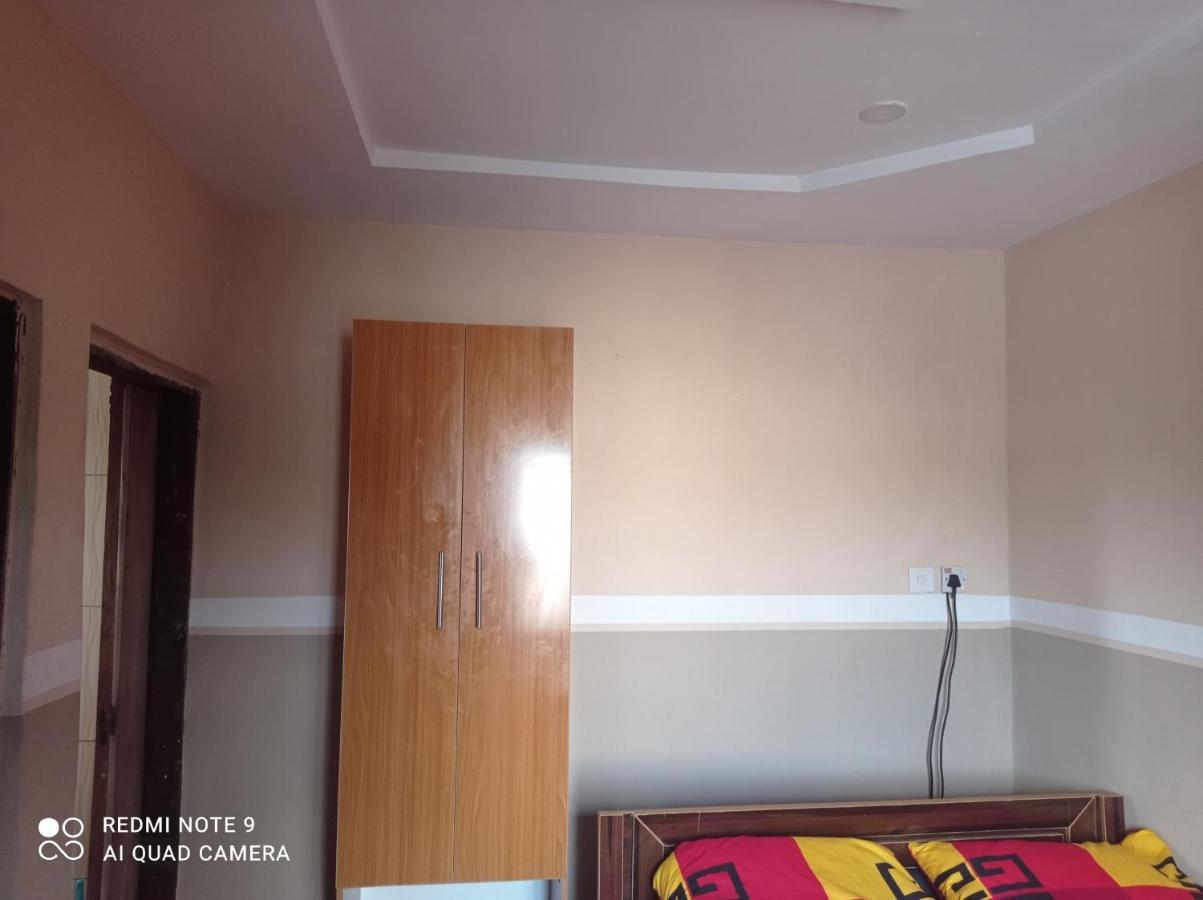 The Edgewood Manor, Entire Service Apartment With 24 Hours Power Akure Zewnętrze zdjęcie